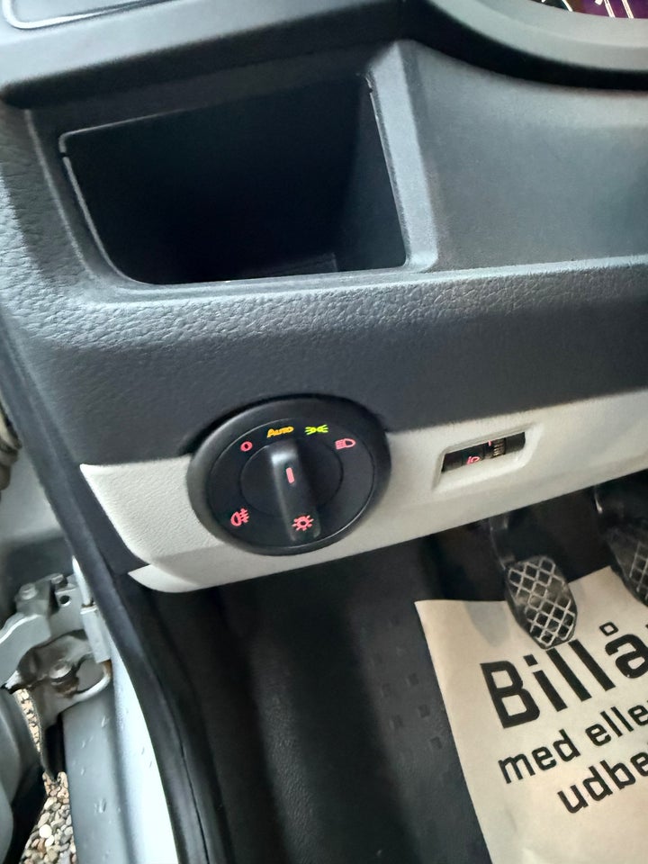 VW Transporter 2,0 TDi 140 Kassevogn lang