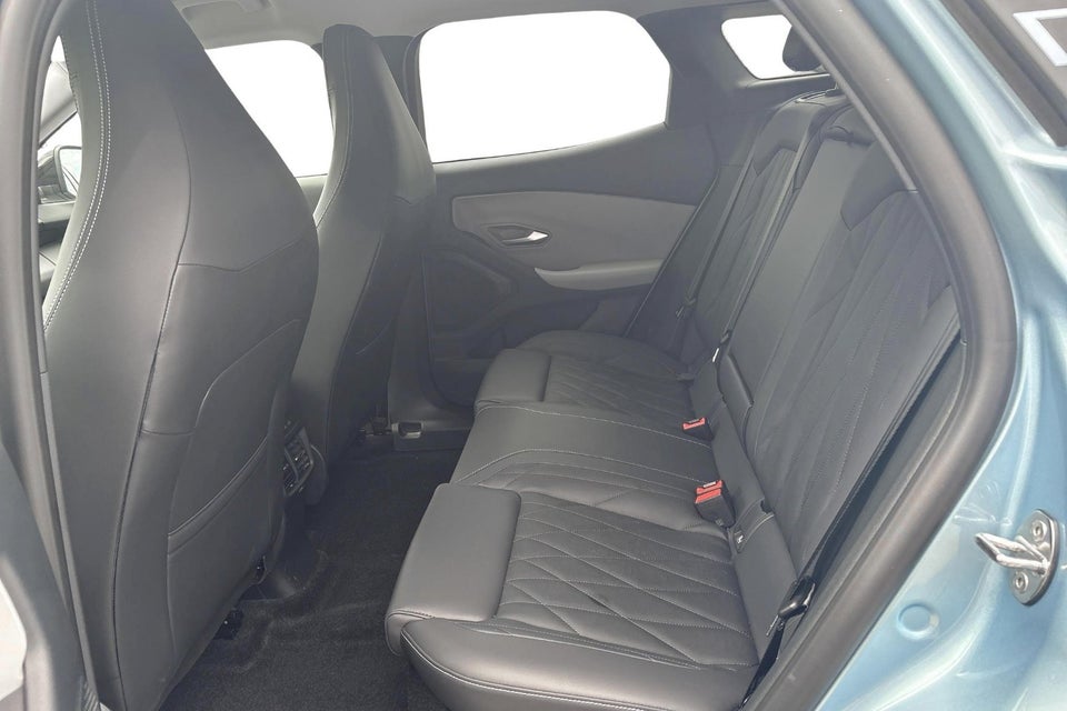 Ford Explorer 77 Premium Extended Range 5d