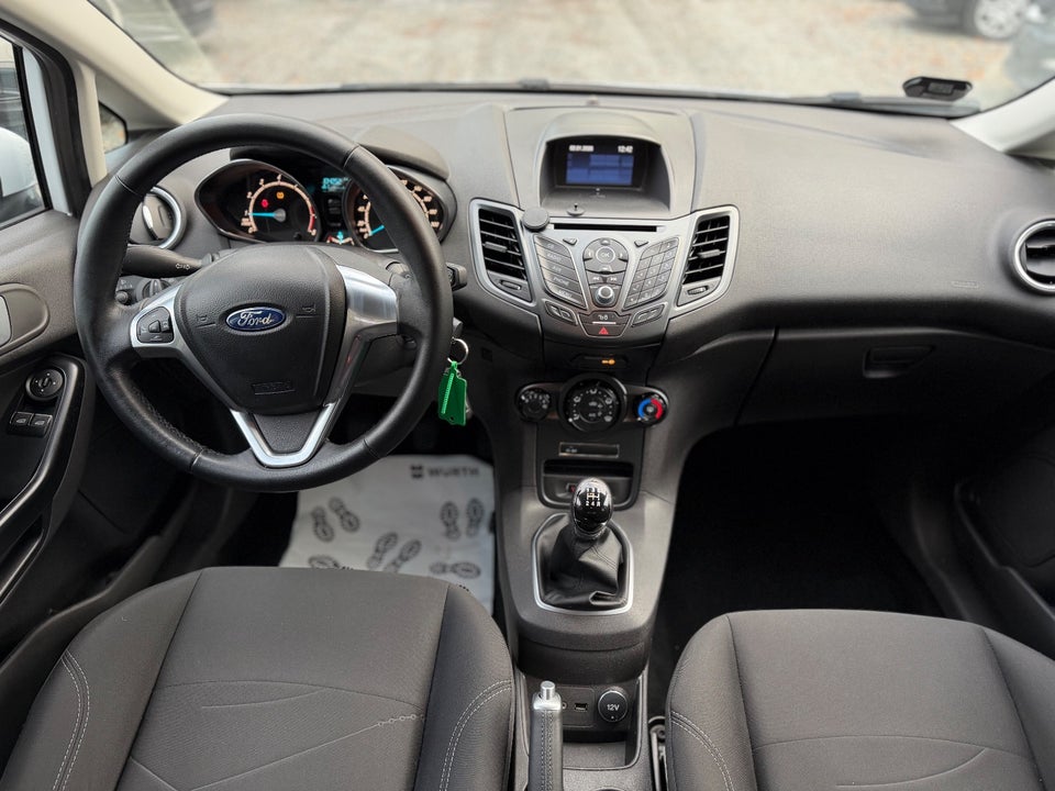 Ford Fiesta 1,0 65 Titanium 5d