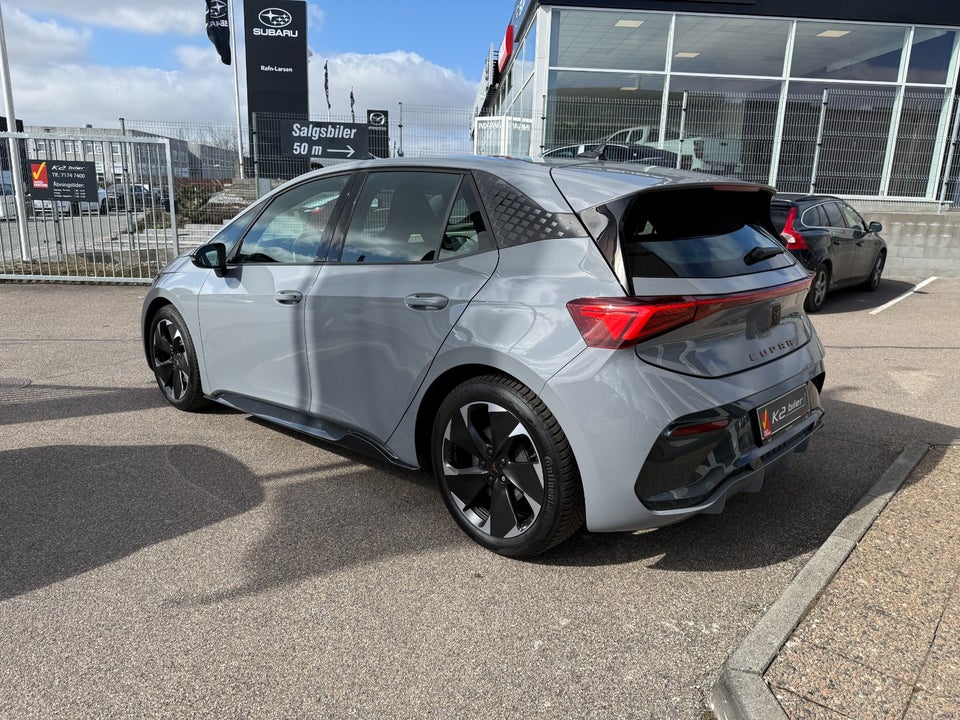 Cupra Born 58  5d