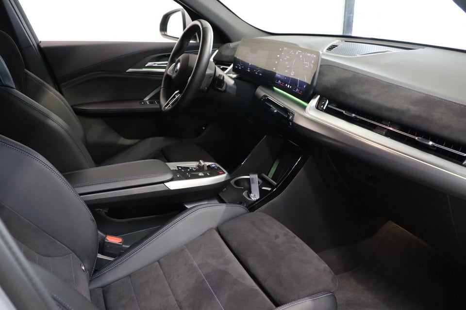BMW iX2 xDrive30 M-Sport 5d