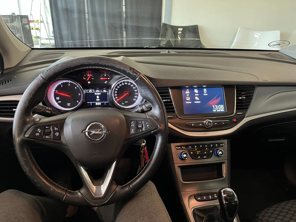 Opel Astra 1,6 CDTi 136 Enjoy Sports Tourer 5d
