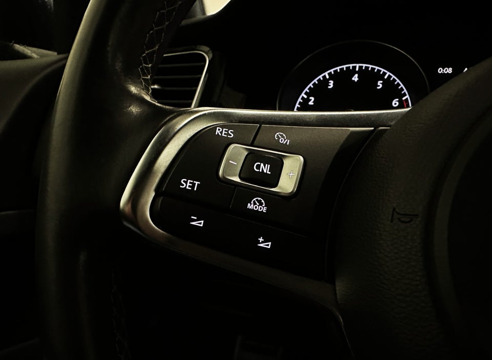 VW Golf VII 1,4 TSi 150 R-line DSG BMT 5d