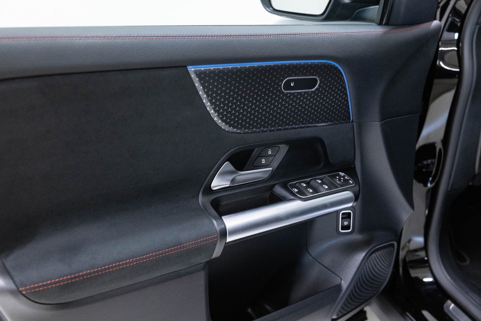 Mercedes EQA350 AMG Advance 4Matic 5d