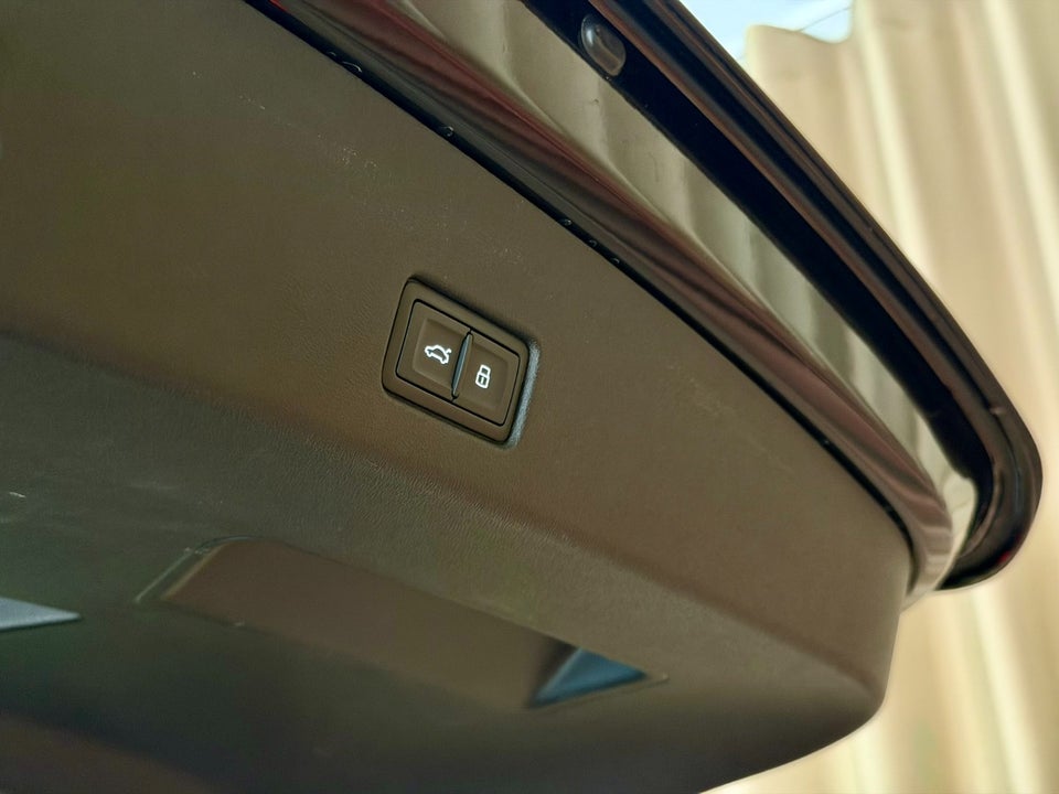 Audi Q4 e-tron 40 Attitude 5d