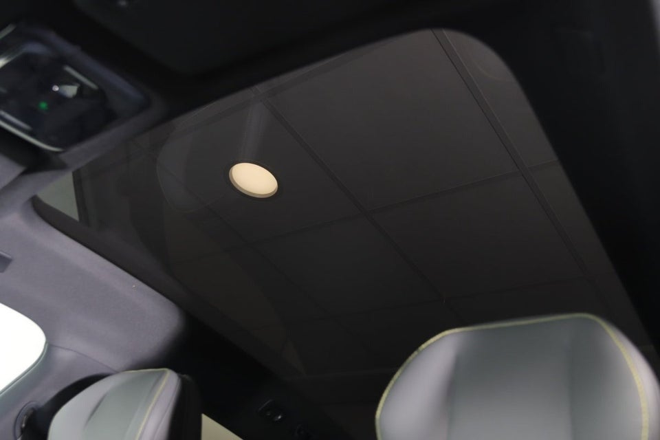 Lynk & Co 02 More 5d