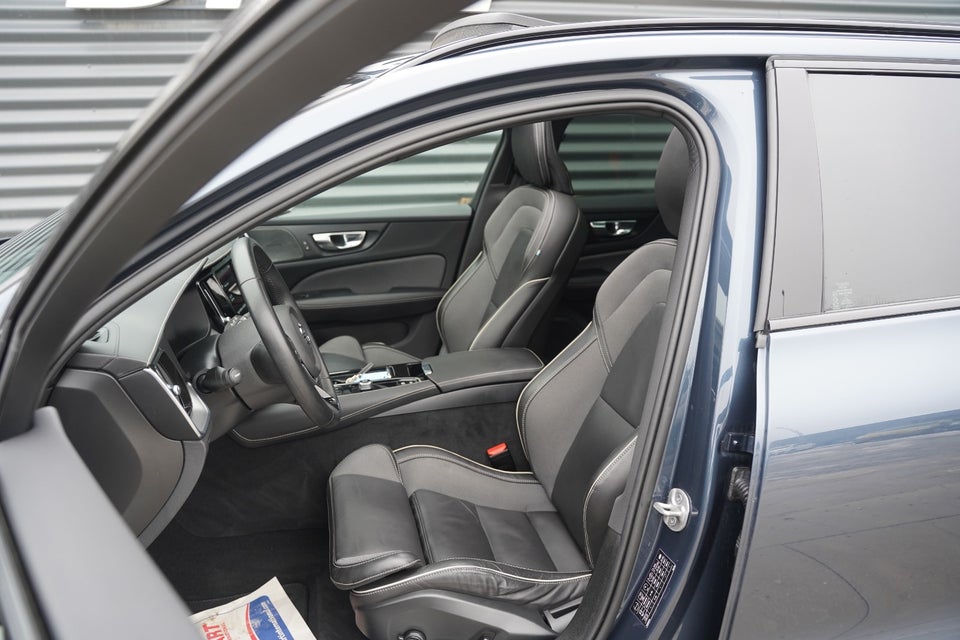 Volvo V60 2,0 T6 ReCharge R-Design aut. AWD 5d