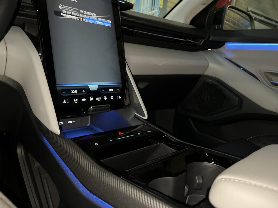 Ford Explorer 82 Premium Extended Range 5d