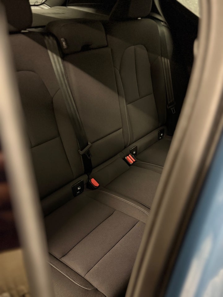 Volvo EX40 Extended Range Core 5d