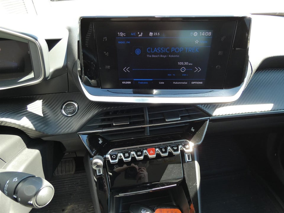 Peugeot 2008 1,5 BlueHDi 130 Allure Pack EAT8 Van 5d