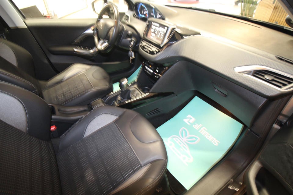 Peugeot 2008 1,2 VTi 82 Allure 5d