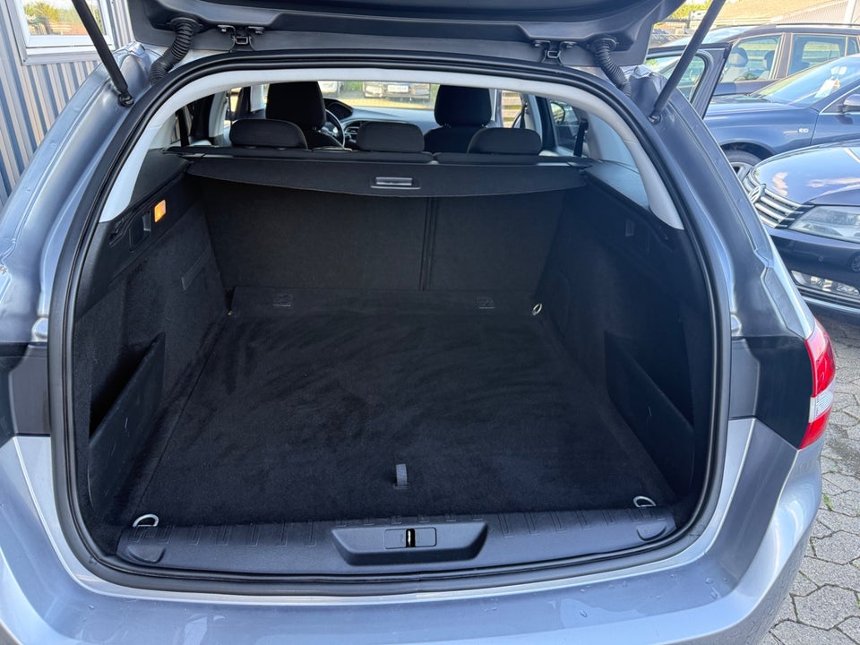 Peugeot 308 1,6 BlueHDi 120 Active SW 5d