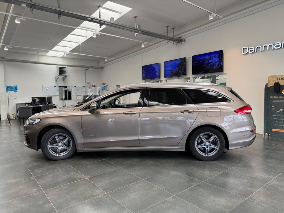 Ford Mondeo 2,0 HEV Titanium stc. CVT 5d