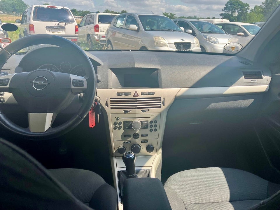 Opel Astra 1,6 Turbo Enjoy Wagon 5d