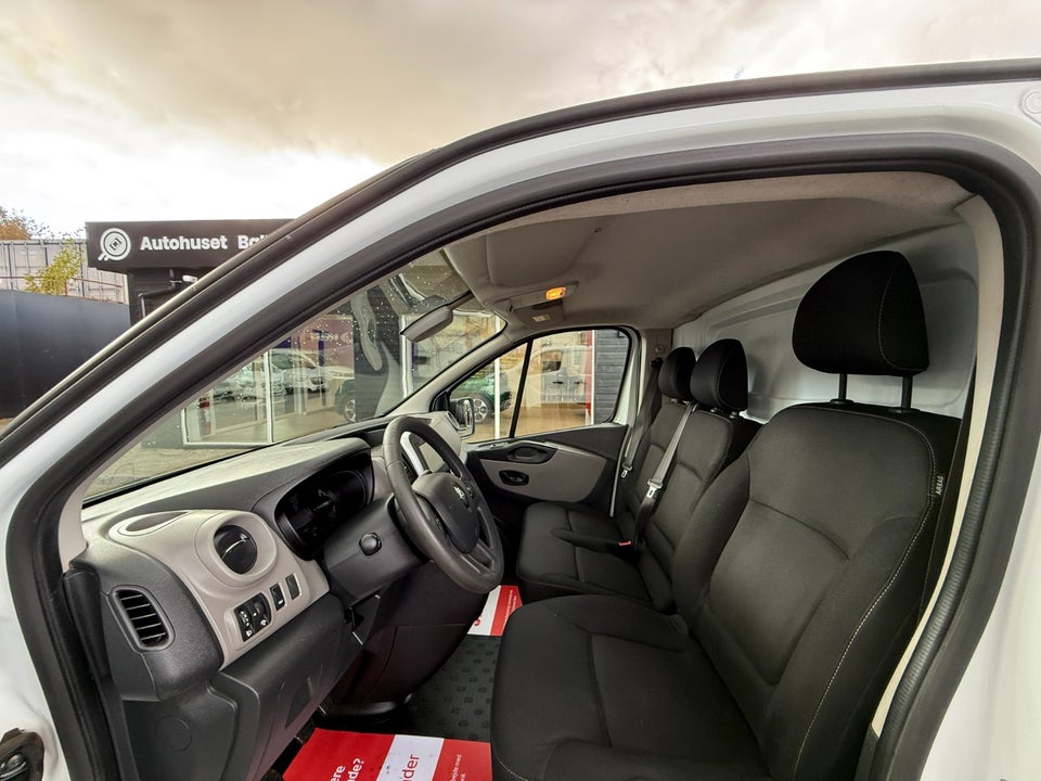 Renault Trafic T29 1,6 dCi 120 L2H1