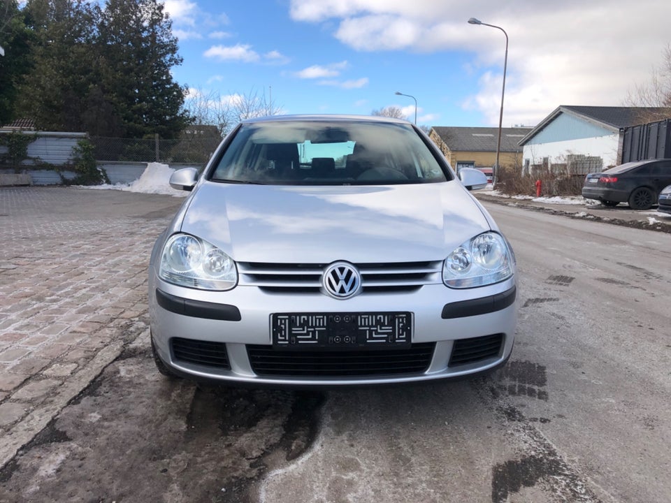 VW Golf V 1,6 Comfortline 5d