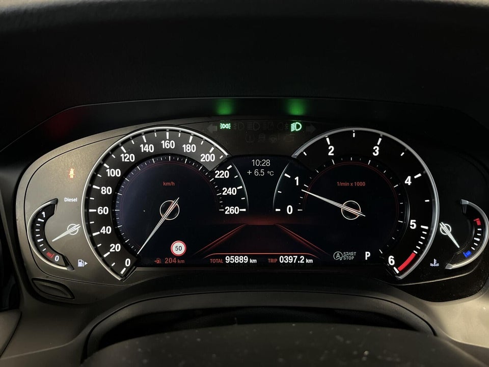 BMW 320d 2,0 Touring Connected aut. 5d