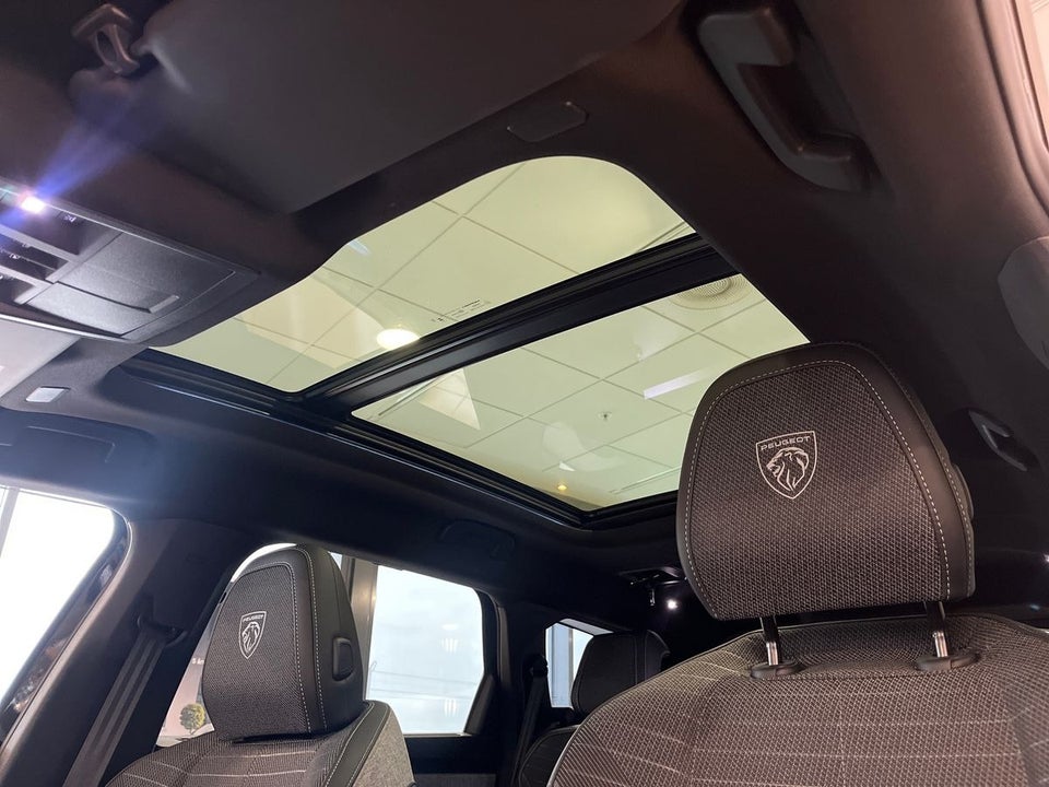 Peugeot e-5008 77 GT Pack 7prs 5d