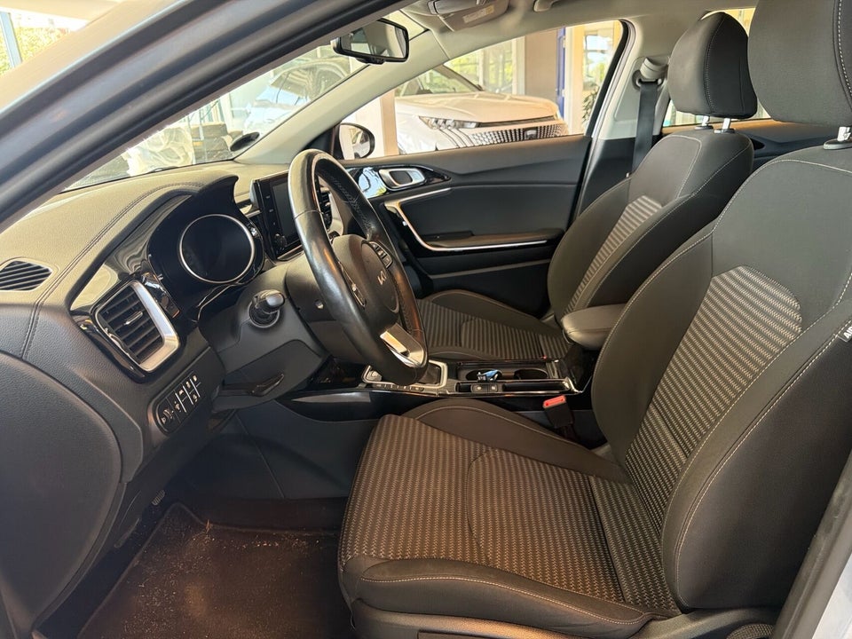 Kia Ceed 1,6 PHEV Prestige SW DCT 5d