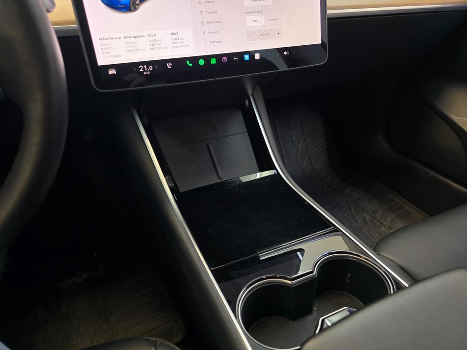 Tesla Model 3 Standard Range+ RWD 4d