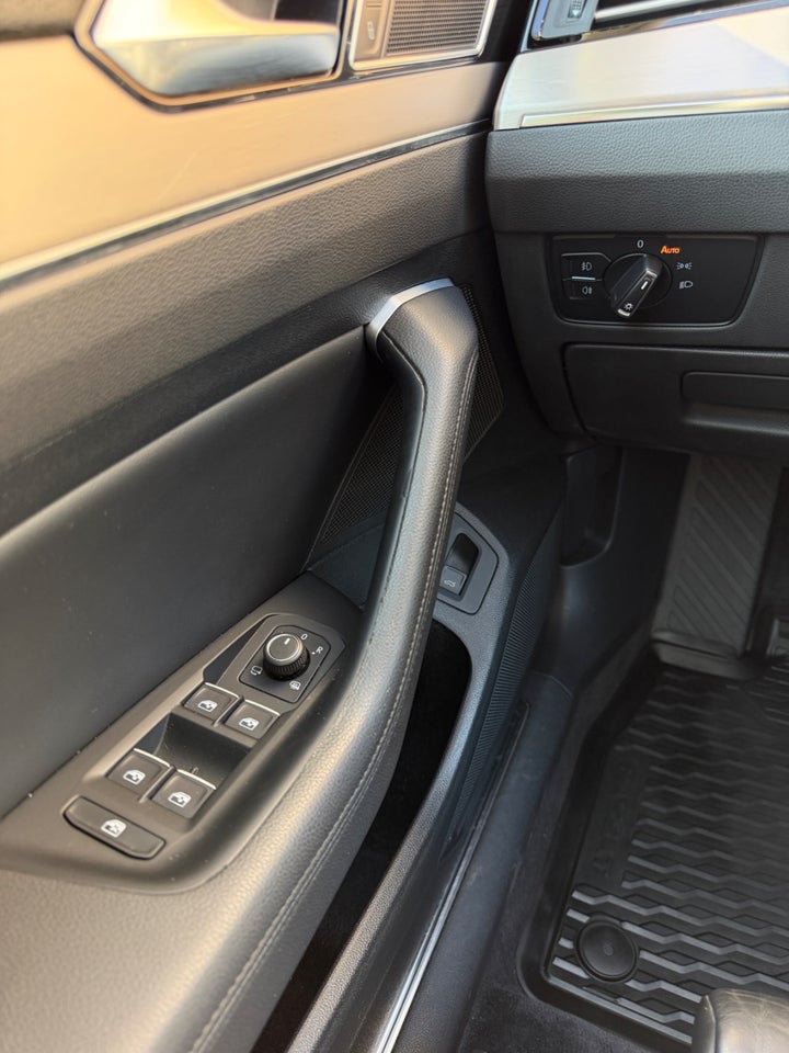 VW Passat 2,0 TDi 190 Highline Variant DSG 4Motion 5d