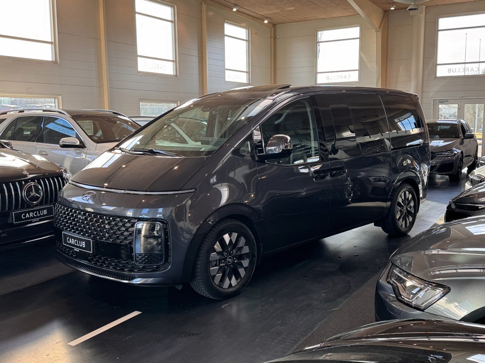 Hyundai Staria 2,2 CRDi Signature aut. AWD 5d