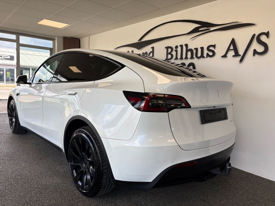 Tesla Model Y Long Range AWD 5d