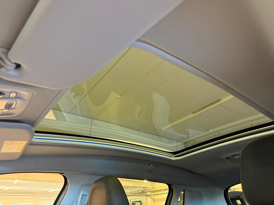 Peugeot 2008 1,5 BlueHDi 100 Allure Sky 5d