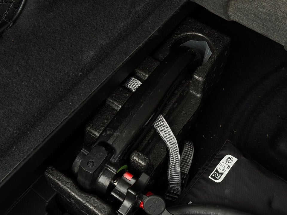 Audi Q8 e-tron 55 S-line Sportback quattro 5d