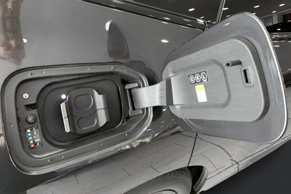 BMW iX xDrive40 Supercharged 5d