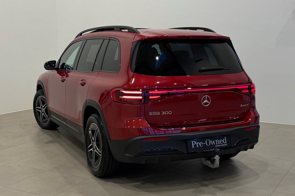 Mercedes EQB300 AMG Line 4Matic 5d