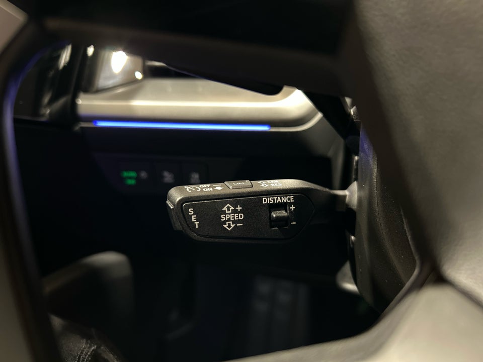 Audi Q4 e-tron 40 Advanced 5d