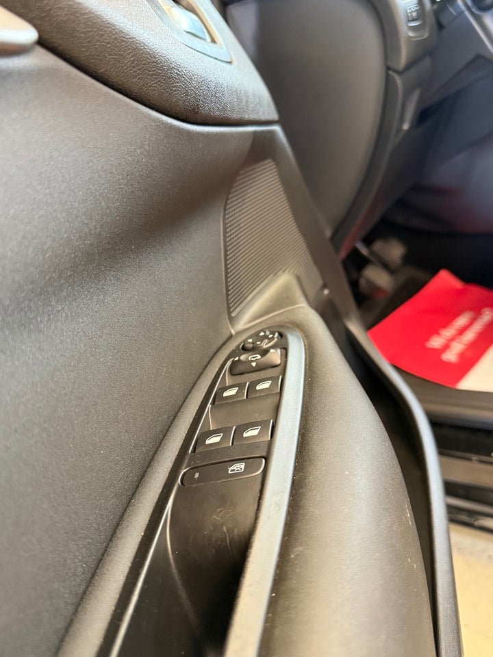 Citroën C4 1,2 PureTech 130 Attraction 5d