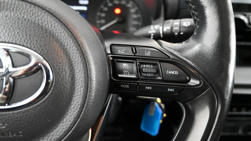 Toyota Yaris 1,5 Hybrid H3 e-CVT 5d