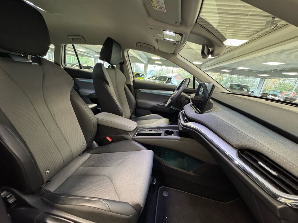 Skoda Enyaq 60 iV Loft 5d