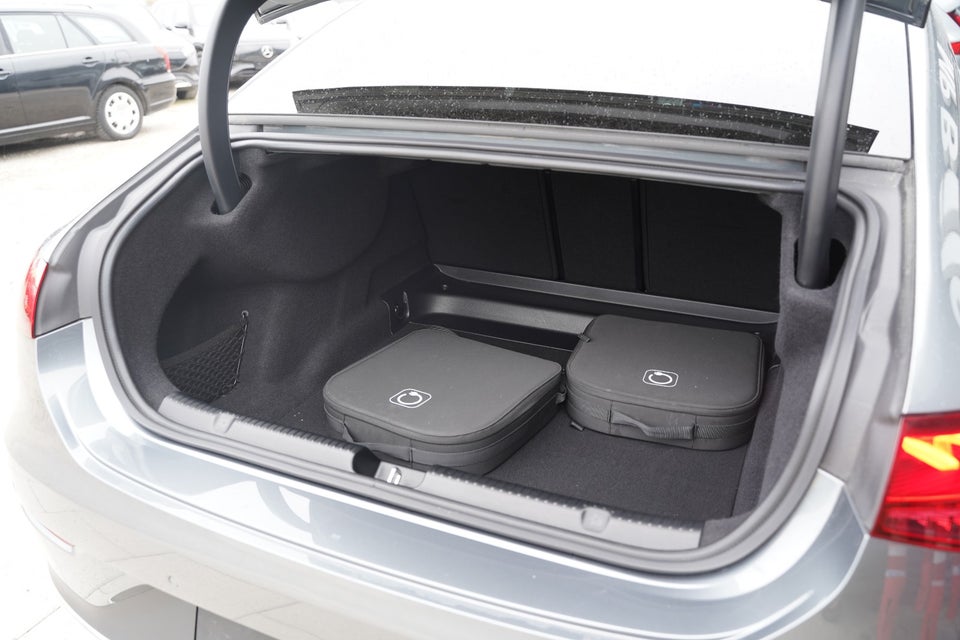 Mercedes EQE350+ Electric Art 4d