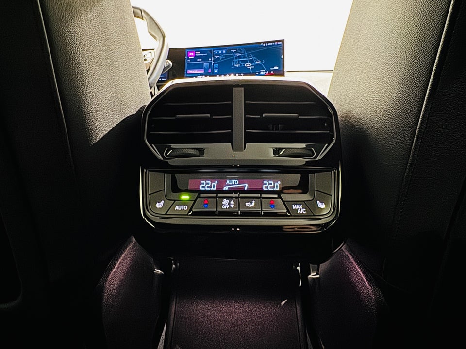 BMW iX xDrive40 Supercharged 5d