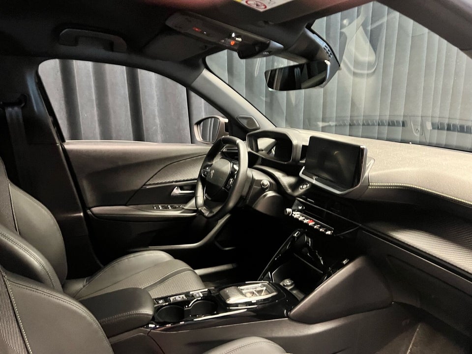 Peugeot e-2008 50 GT 5d