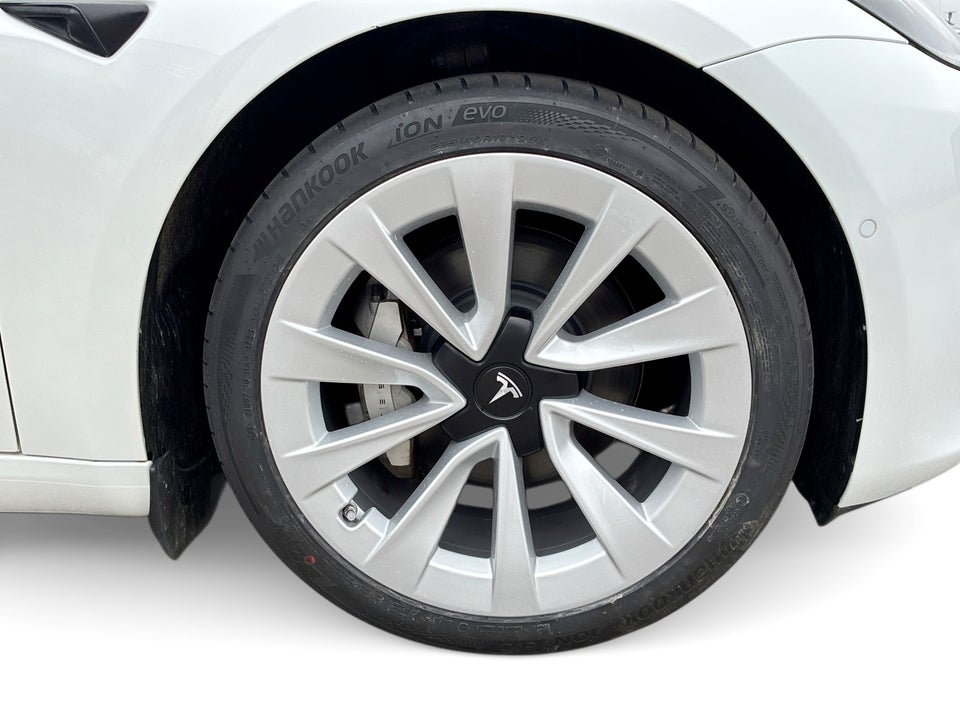 Tesla Model 3 Standard Range+ RWD 4d