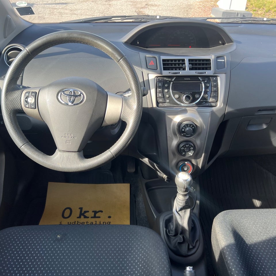 Toyota Yaris 1,3 TX 5d