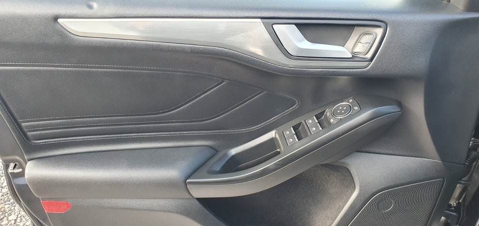 Ford Focus 1,0 EcoBoost Titanium stc. aut. 5d