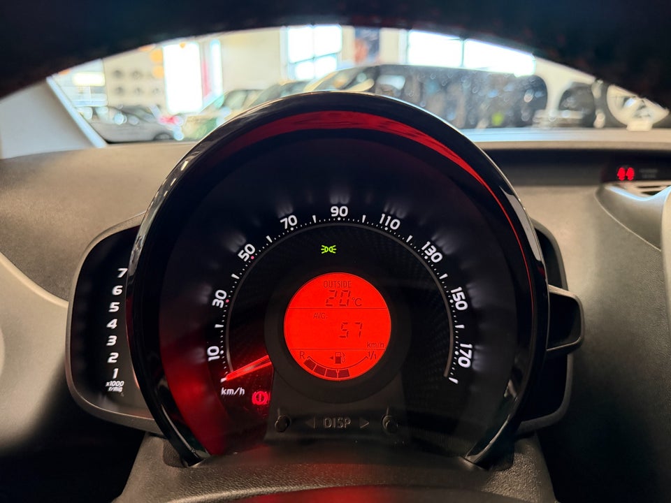 Toyota Aygo 1,0 VVT-i x-cellence 5d