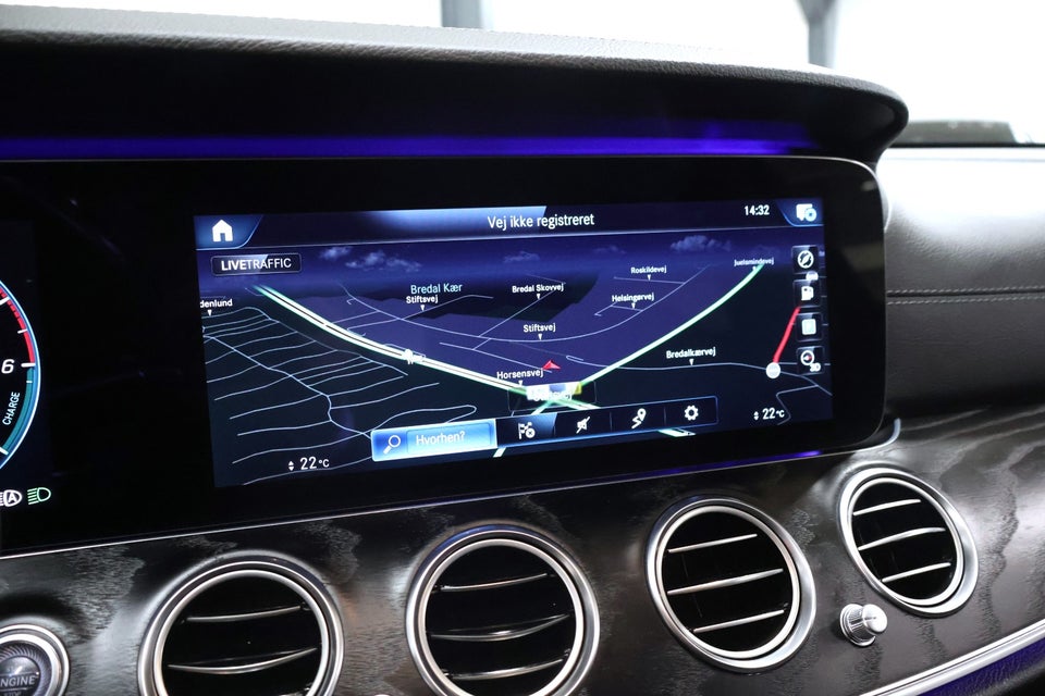 Mercedes E300 de 2,0 AMG Line stc. aut. 4Matic 5d