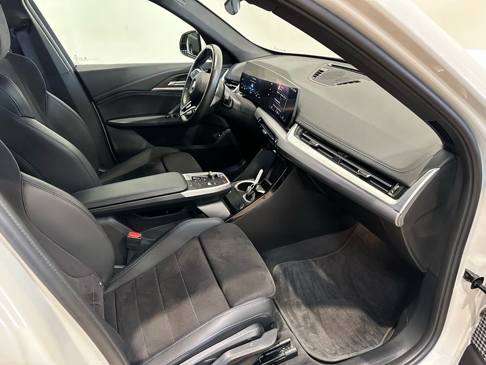 BMW iX1 eDrive20 M-Sport 5d