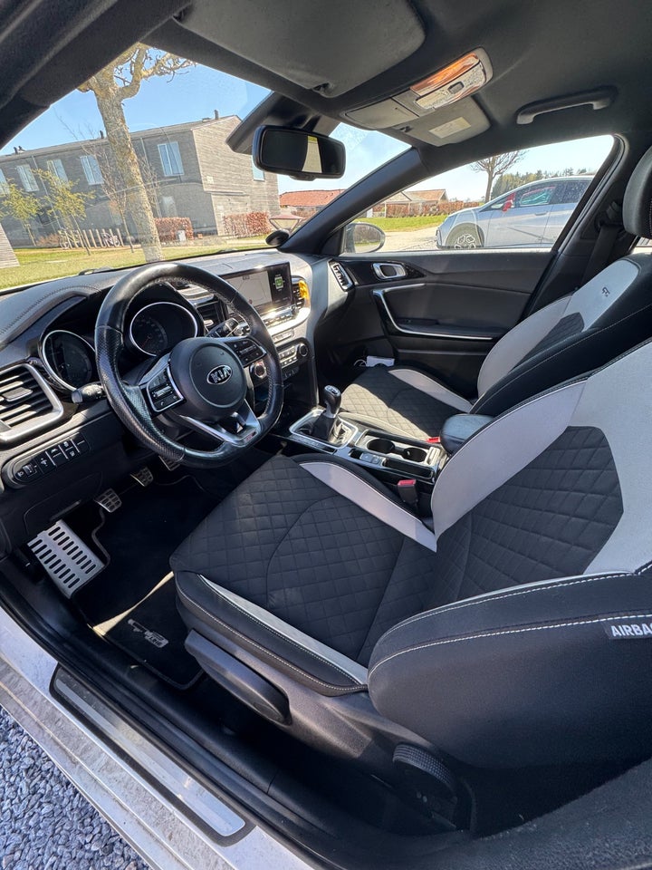Kia ProCeed 1,4 T-GDi GT-Line 5d
