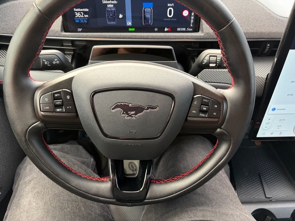 Ford Mustang Mach-E 88 Premium Extended Range 5d
