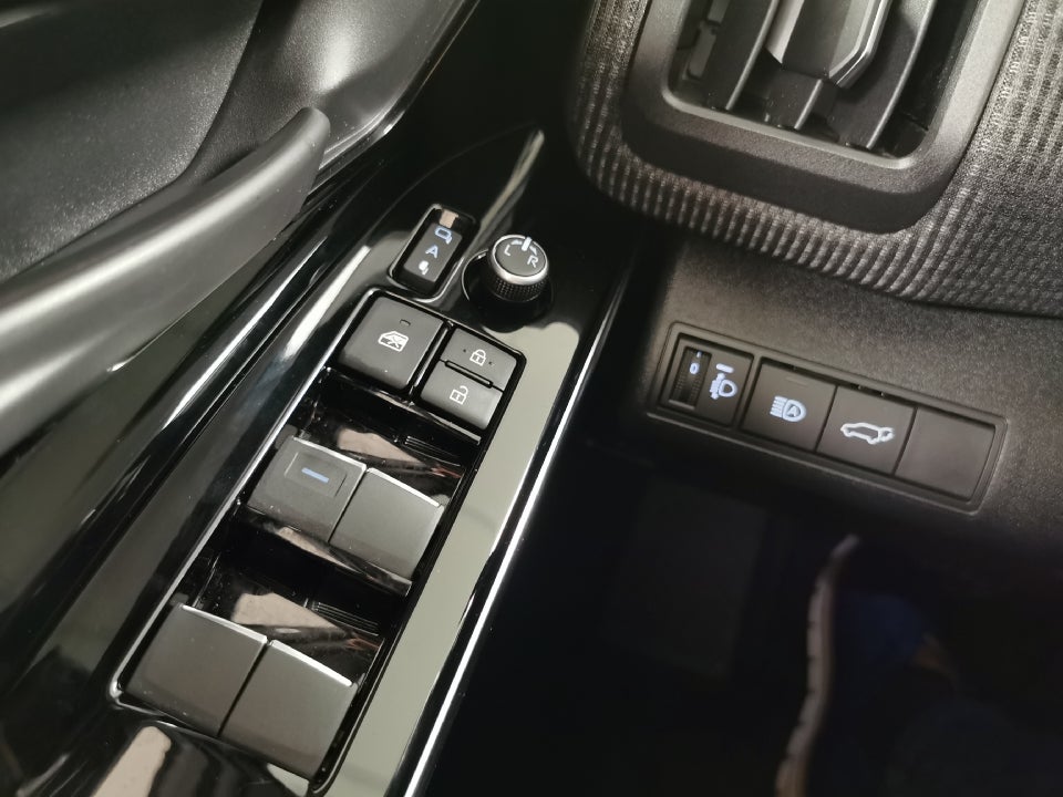 Toyota bZ4X Active 5d