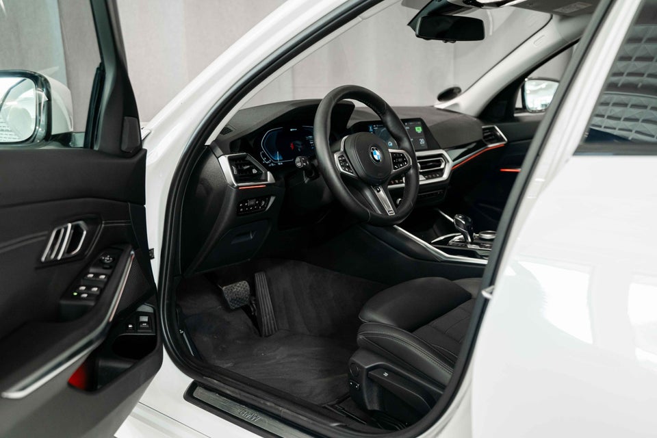 BMW 330e 2,0 Touring Sport Line aut. 5d