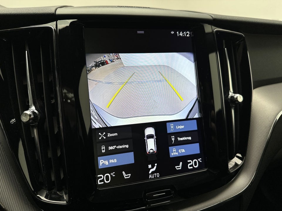 Volvo XC60 2,0 D5 235 R-Design aut. AWD 5d