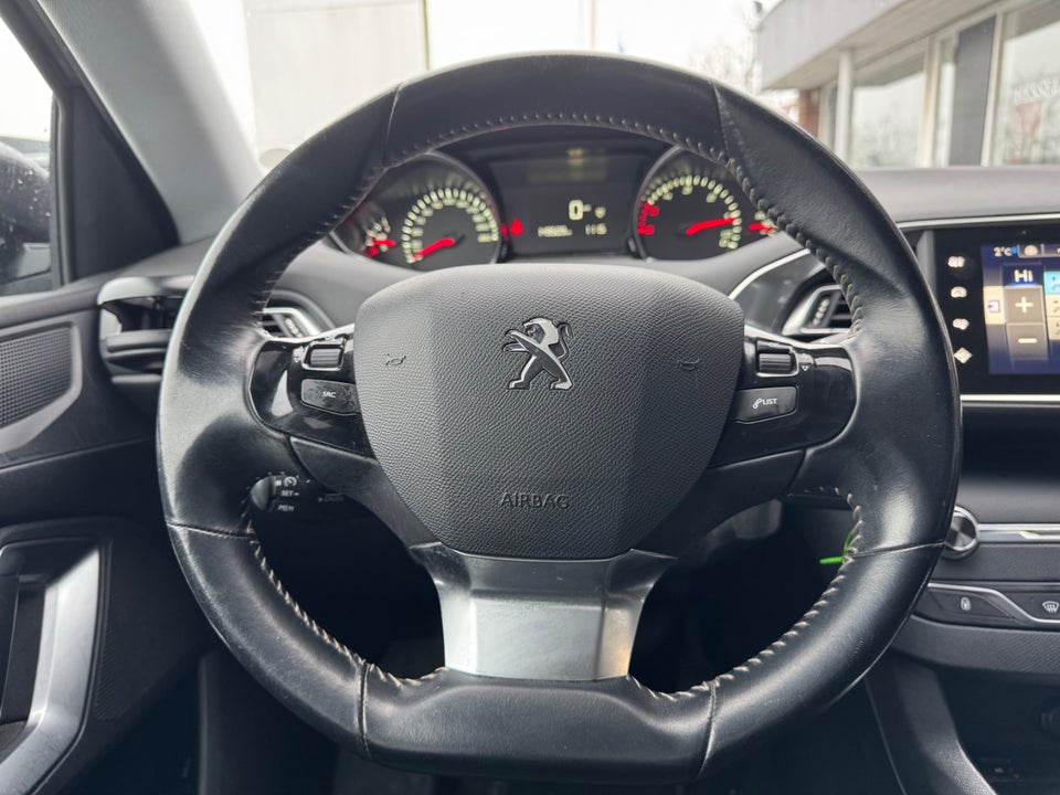 Peugeot 308 1,6 BlueHDi 120 Active SW 5d